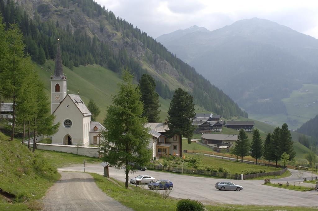 Giatla Hof Der Alfenalm - Ferienwohnungen Am Berg Innervillgraten Exterior foto